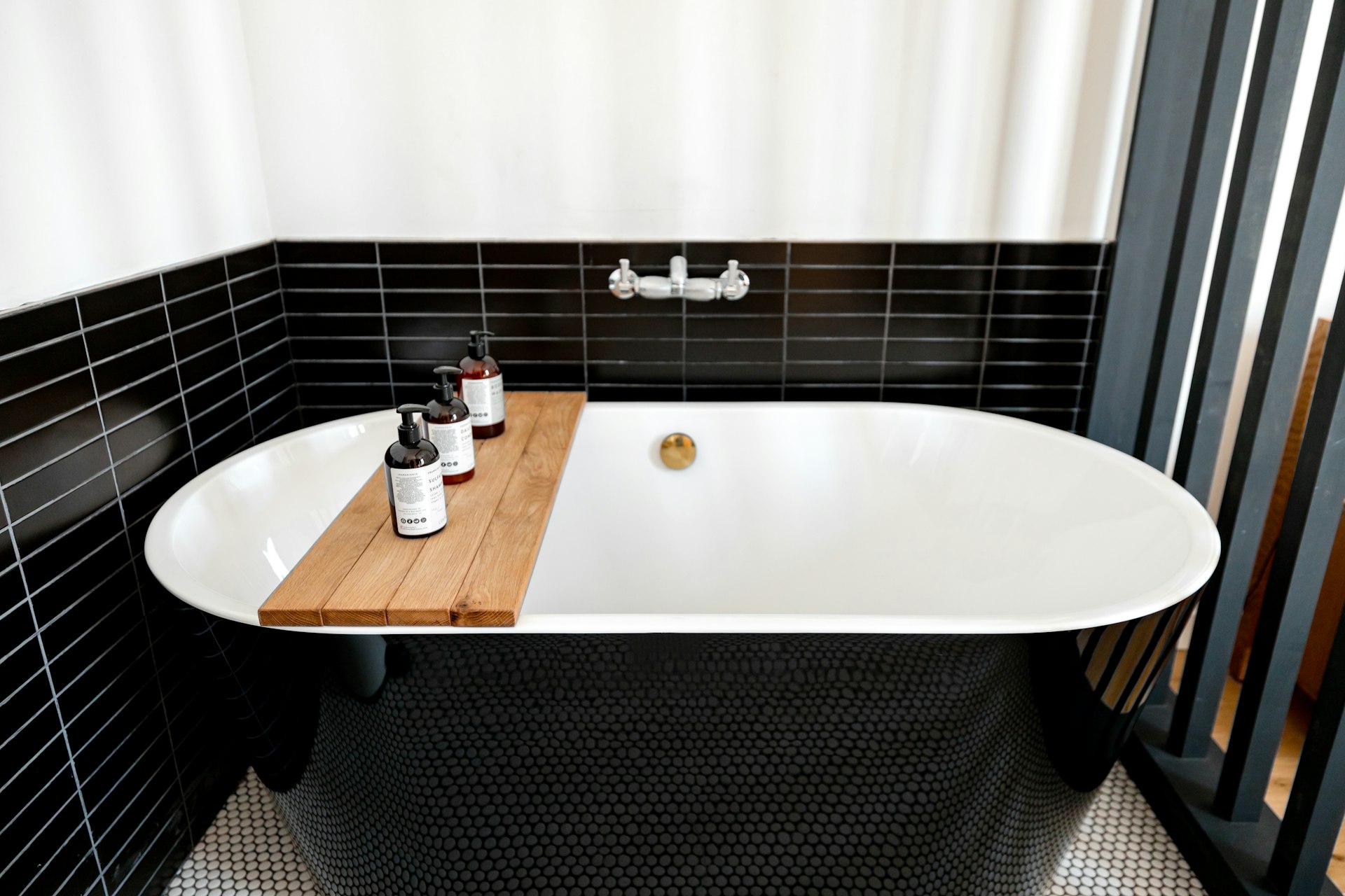 Badewanne freistehend, passende zu Fliessen Bezirk Imst